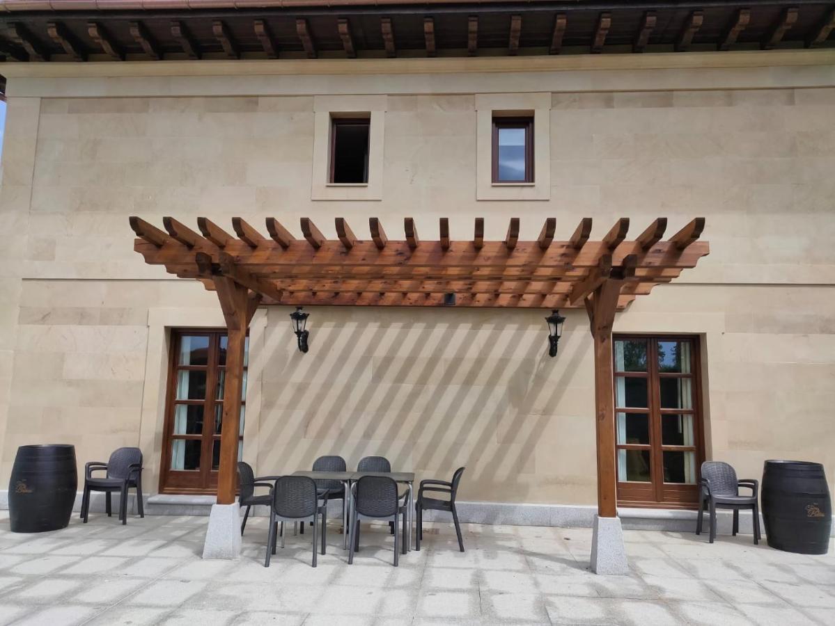 Torre De Brinas Private Resort Exterior photo